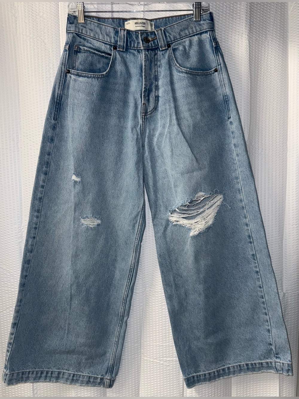 Hollister Men's Blue Ripped Light Wash Extreme Baggy Jeans Size W 28 L 30